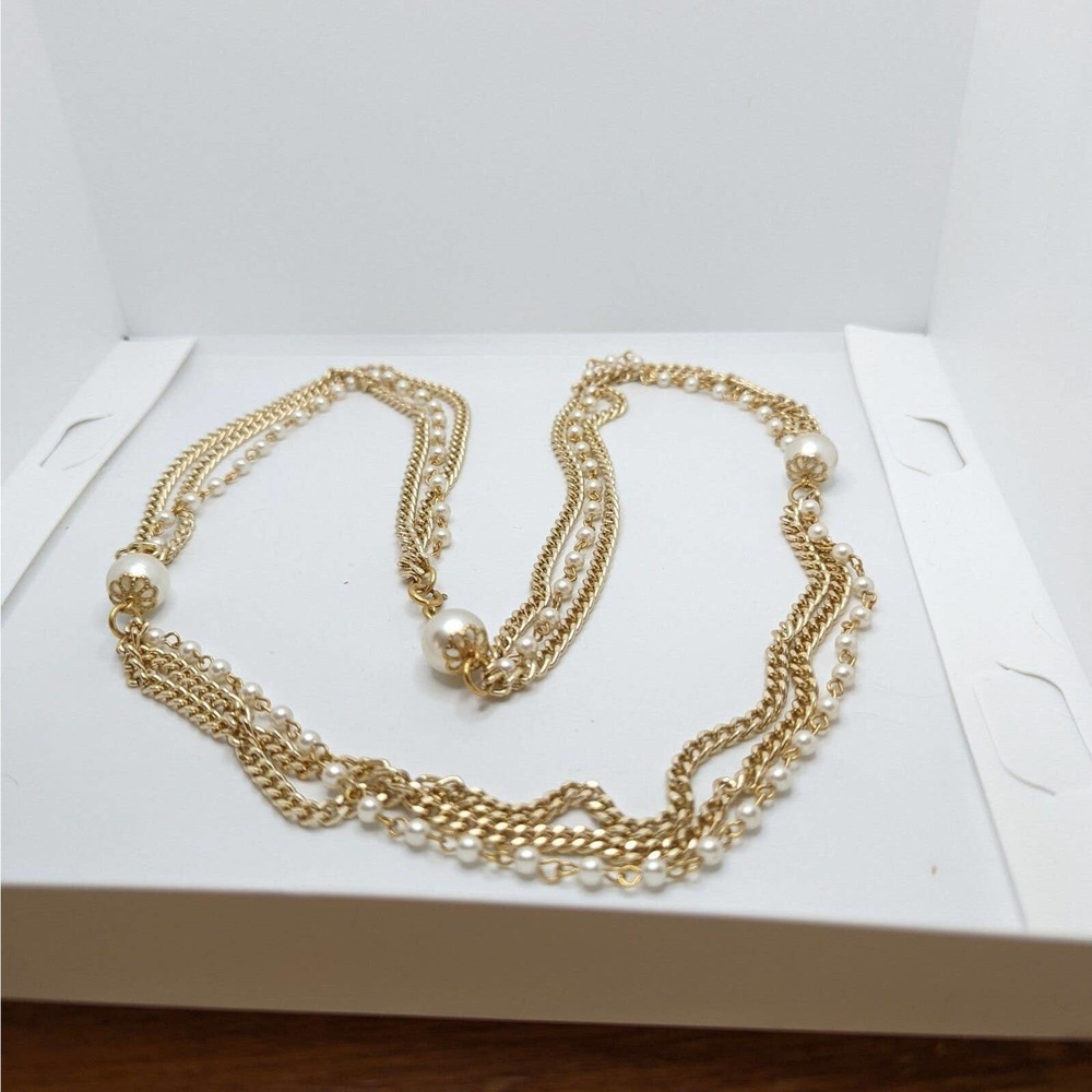 Faux pearl and gold chain necklace